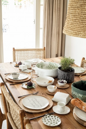 CTLG_Katalog-Kollektion-2020-Moods_DINING_Seite_183.jpg