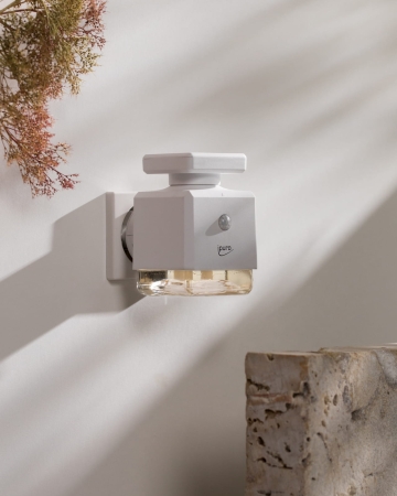 ipuro_essentials_scent-plug_ifc3000_ambiente_01_1280x1600.jpg