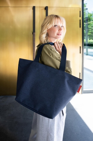 RZS4129_shopper-M_twist-navy_reisenthel_PE_03.jpg