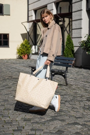 RZU1043_shopper-XL_leo-vanilla_reisenthel_PE_14.jpg