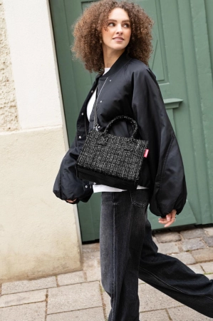 RGN7094_daily-shopper-XS_boucle-black_reisenthel_PE_08(1).jpg