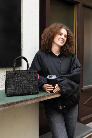 RGN7094_daily-shopper-XS_boucle-black_reisenthel_PE_07.jpg