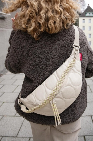 RLV7097_city-beltbag-makramee_puffer-stone_reisenthel_PE_12.jpg